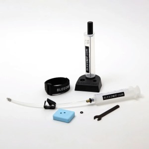 Odvzdušňovací sada BLEEDKIT BK-28085 Shimano Premium 2 (1)