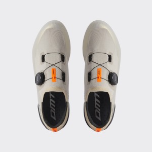 Tretry DMT KR30 Sand/Black (2)