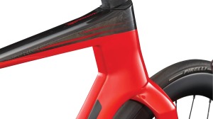 Silniční kolo BMC Teammachine R 01 Five Metallic Red / Carbon 5 (4)