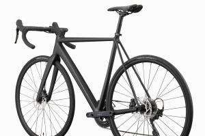 Silniční kolo CANNONDALE CAAD14 3 Black (2)