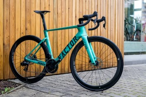 Silniční kolo FACTOR Monza Force Steel Green