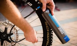 Pumpa SCHWALBE Tire Booster (3)