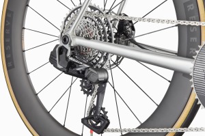 Silniční kolo CANNONDALE CAAD14 1 Raw (4)