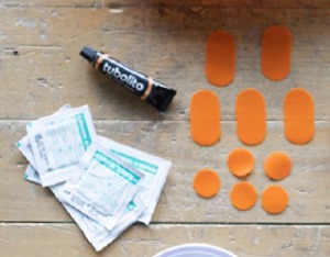 TUBO PATCH KIT- lepící opravná sada02 (1)