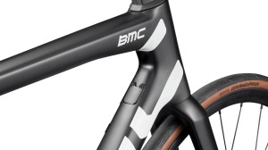 bmc-2027-teammachine-slr-three-road-bike-black-4_1800x1800 (3)
