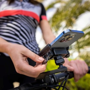 Držák na telefon FIXED Bikee Plus černý (10)