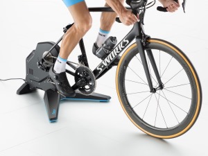 Cyklotrenažér TACX T2980 Flux 2 Smart