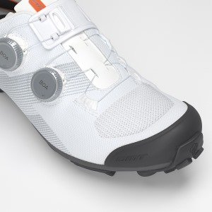 Tretry DMT KM0 Evo 2025 White (4)